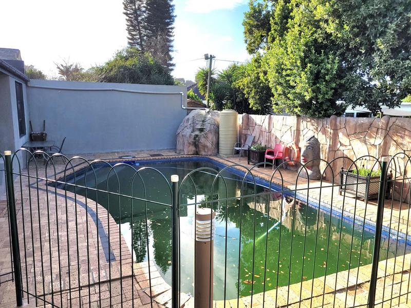 6 Bedroom Property for Sale in Stellenberg Western Cape